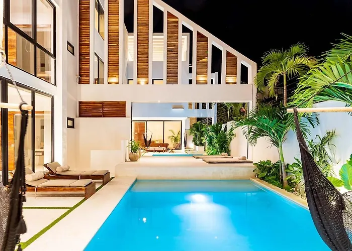 Casa Reyna And Casa Solesta 10 Bedroom Villa Tulum